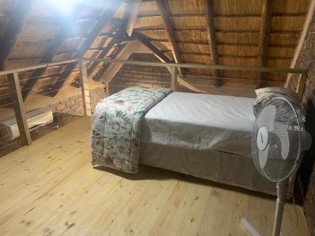 Athule Inn Marloth - Units Marloth Park Bagian luar foto