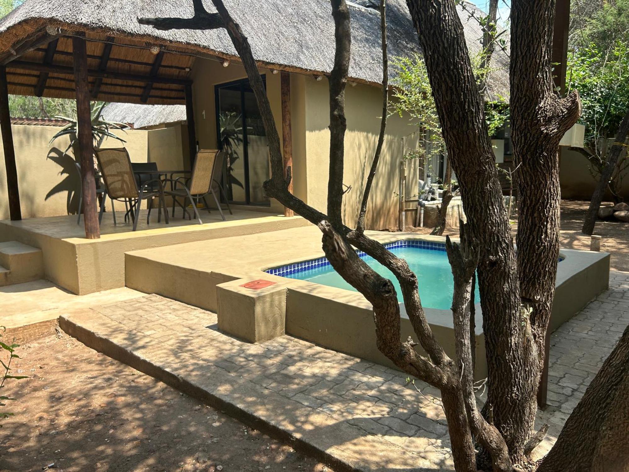 Athule Inn Marloth - Units Marloth Park Bagian luar foto