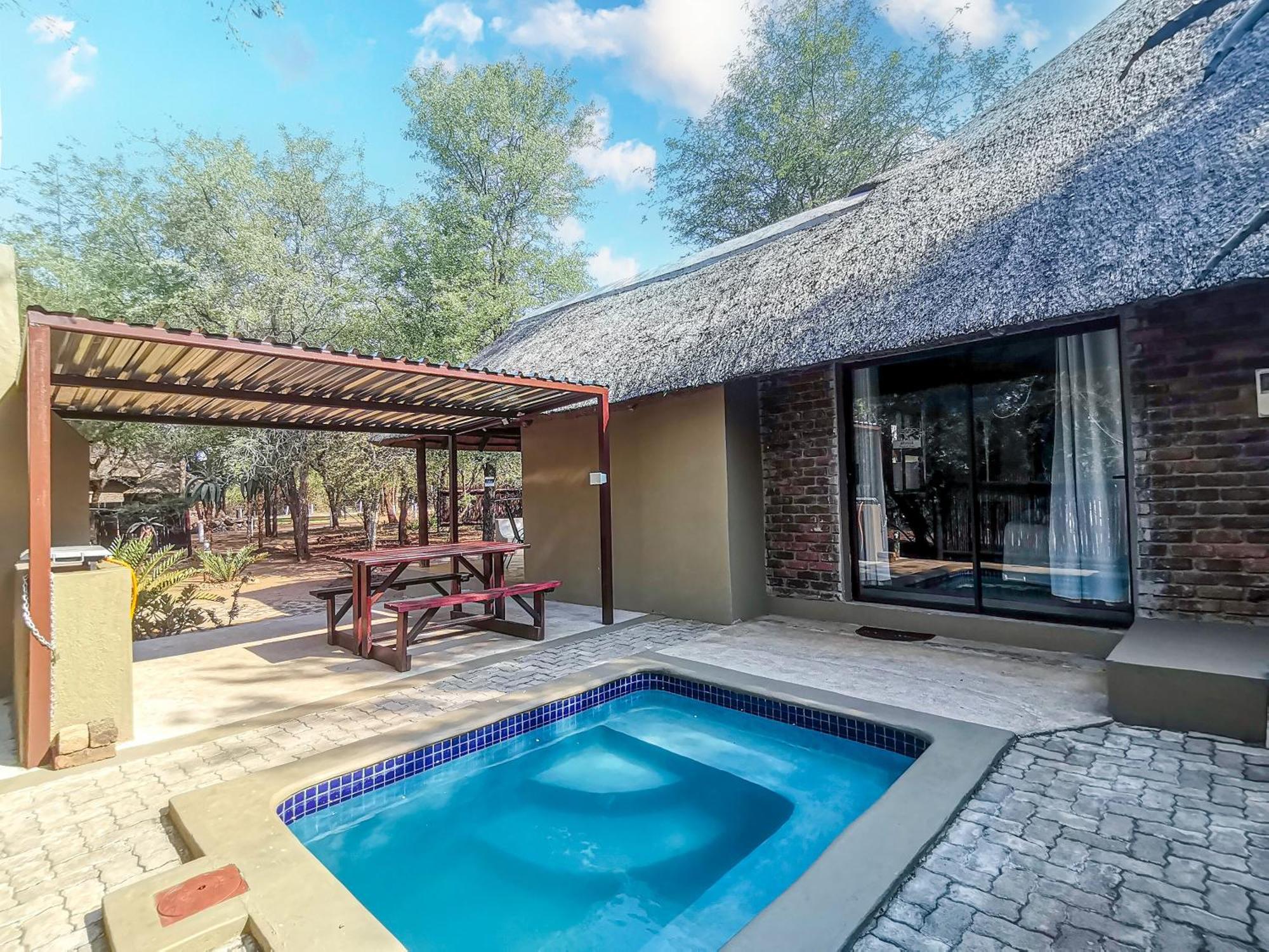 Athule Inn Marloth - Units Marloth Park Bagian luar foto
